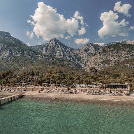 Balmy Beach Resort (Adult Only +18) 